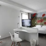 L’échappée Belle Hotel