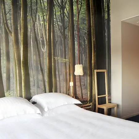 L'echappee Belle LʼIsle-Jourdain